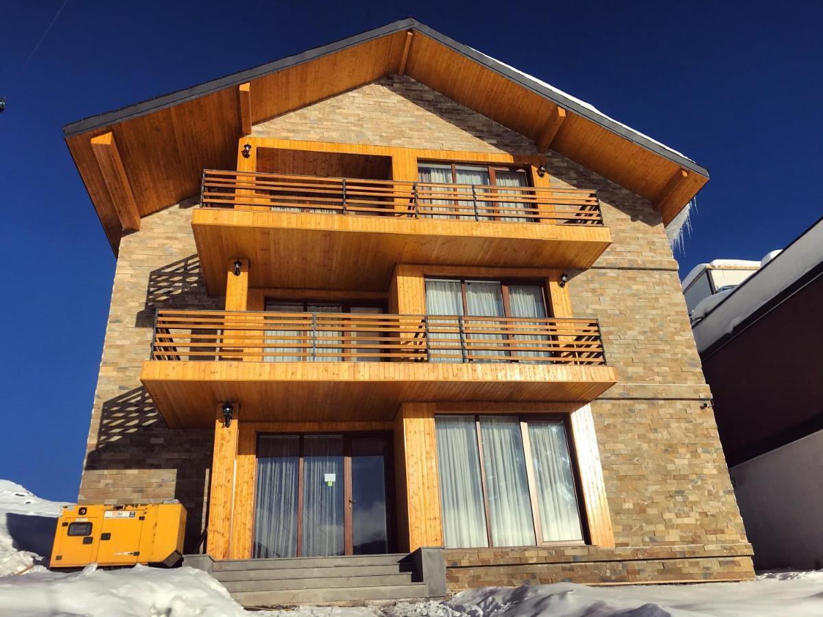 Gudauri Hillsite Hotel Exterior photo