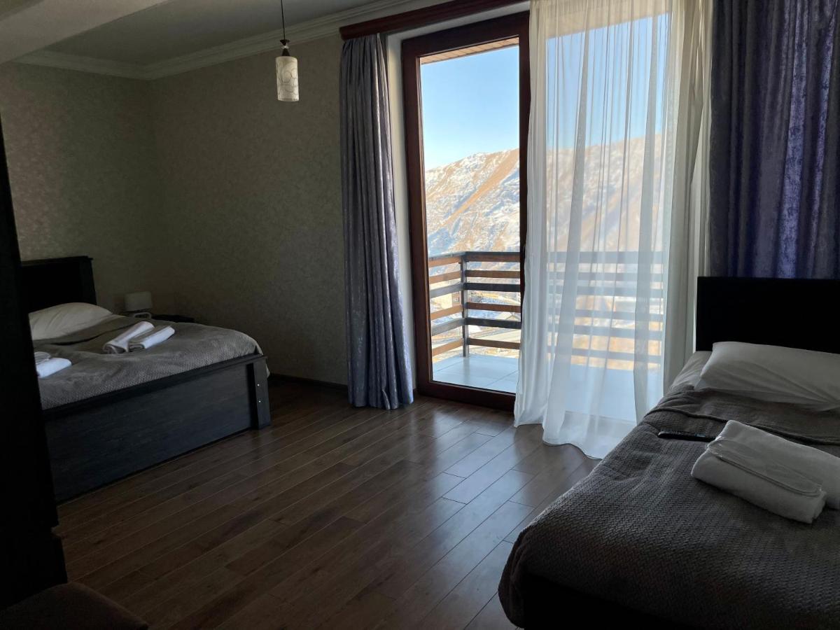 Gudauri Hillsite Hotel Exterior photo
