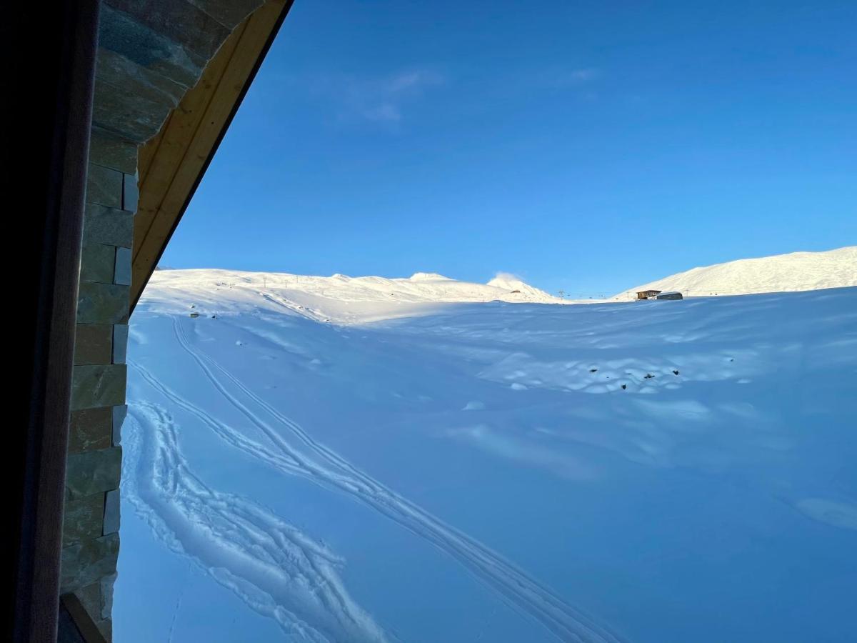 Gudauri Hillsite Hotel Exterior photo